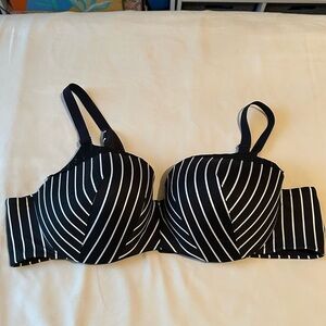 Black and White Striped Bra 46c